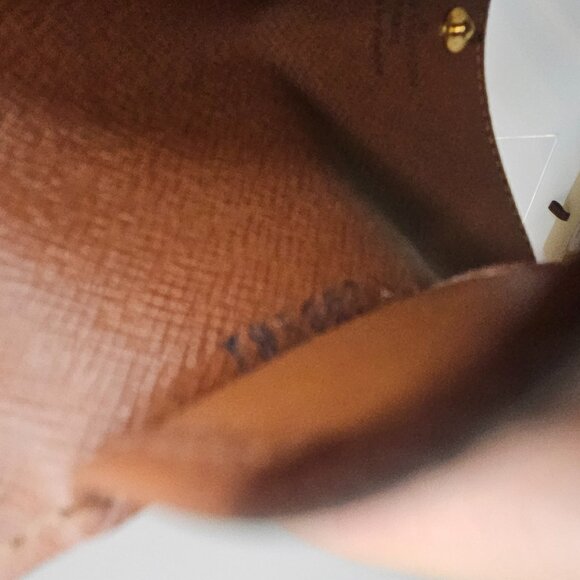 Louis Vuitton Key Holder - Full Inclusion - Picture 6 of 11